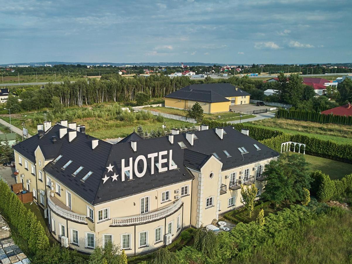 Palac Royal Hotel Rzeszów Exterior foto